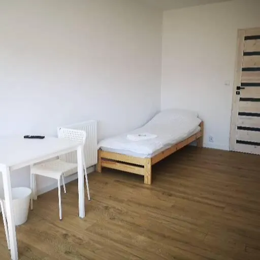 Komfortowe Pokoje W Gdansku W Poblizu Jeziora I Lasu Guest house