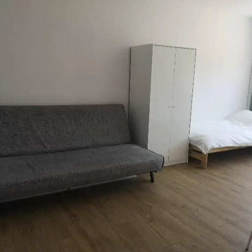 Komfortowe Pokoje W Gdansku W Poblizu Jeziora I Lasu